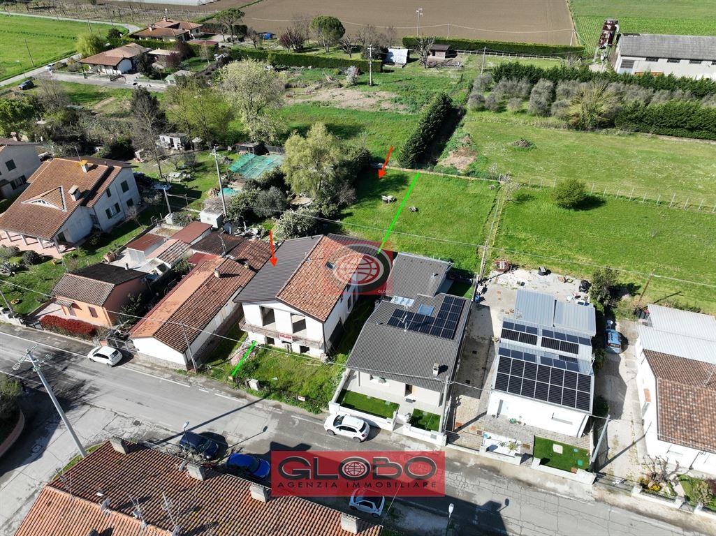 PISIGNANO di Cervia: APPARTAMENTO GREZZO al PIANO TERRA di casa SINGOLA GREZZA = 2 letto e giardino privato di 470 mq. circa