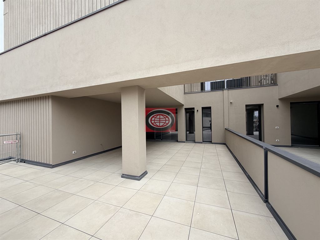 CESENA - Centro Urbano (AC690b): quadrilocale di pregio, ampio terrazzo, cantina, garage e posto auto.