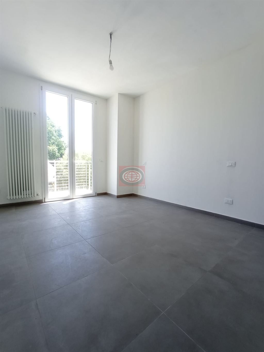 Sala di Cesenatico: APPARTAMENTO + LABORATORIO - Eleganza, Indipendenza e Spazio ai Tuoi Progetti